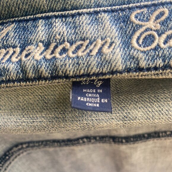 American Eagle Distressed Jean Jacket Size XL - Picture 13 of 15